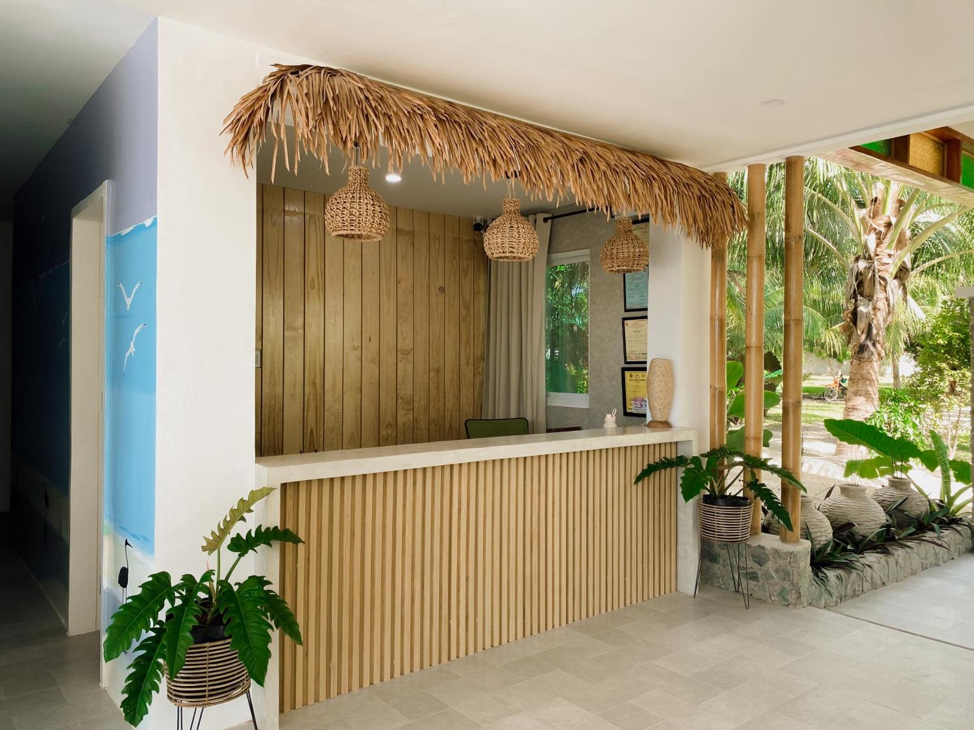 Avila'S Horizon Dive Resort Santander Exterior photo